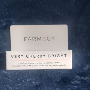 5 For 25 Farmacy Very Cherry Bright Serum